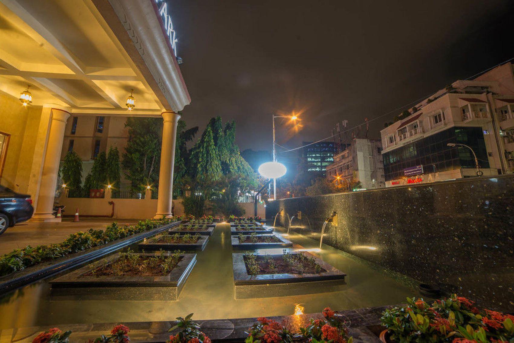 Raj Park Hotel Csennai Kültér fotó